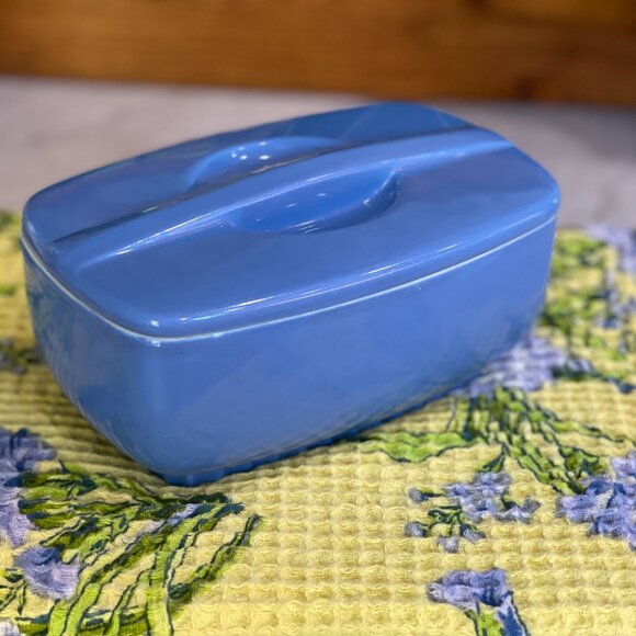1940s Hall Refrigerator Dish in Striking Periwinkle Blue - Picture 2 of 16